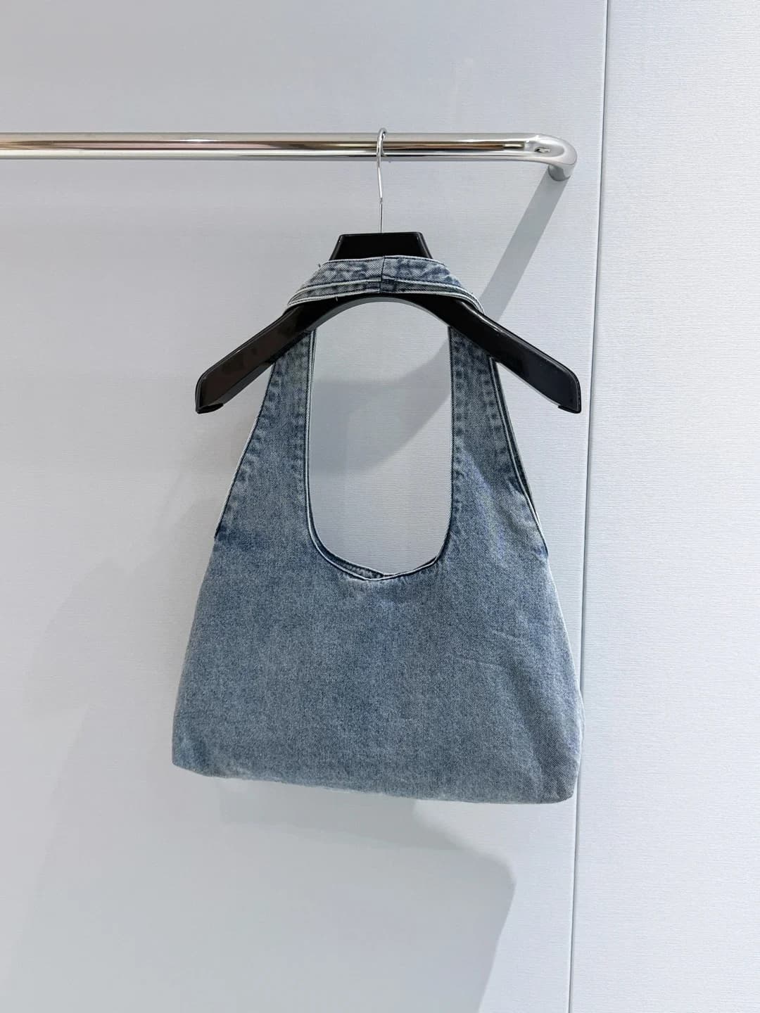 Nouveau sac à bandoulière en jean bleu délavé 2026 110