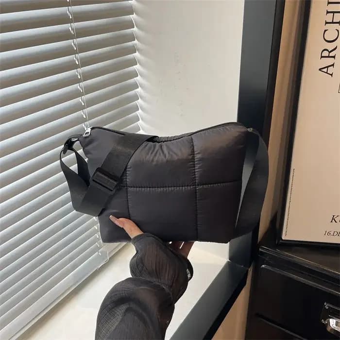 Sac à main pour femme, nouveau sac d'automne et d'hiver, sac à bandoulière simple, léger, décontract
