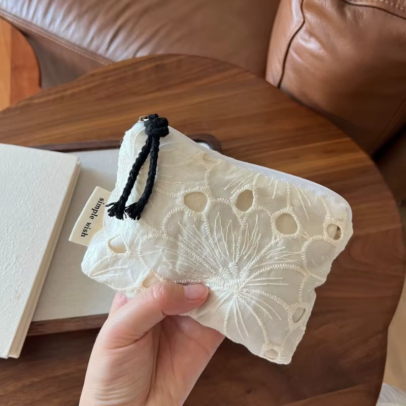 Mini sac de maquillage rétro brodé en dentelle pour femmes, porte-monnaie Portable, portefeuille, sa