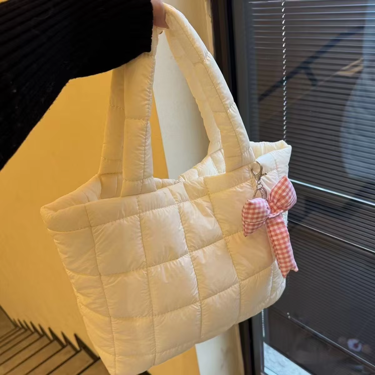 Sac à main de grande capacité YT, sac fourre-tout matelassé doux et moelleux, léger et polyvalent, a