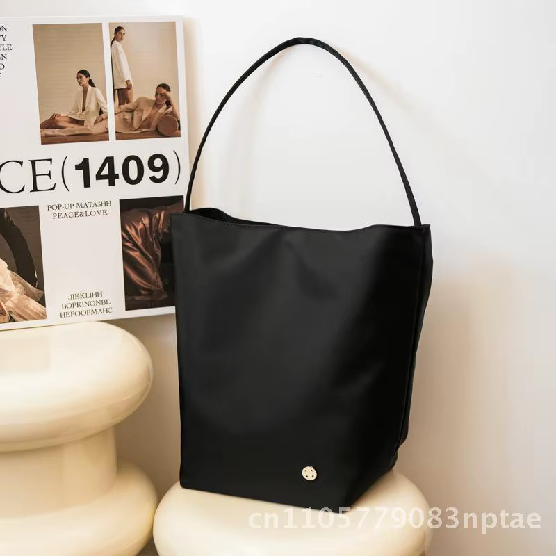 Sac seau en Nylon pour femmes, léger, grande capacité, Style urbain minimaliste, sac à bandoulière a