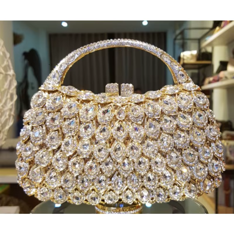 Pochette de soirée pour femme avec cristaux, étui rigide en métal ajouré, à tenir à la main, pour fê