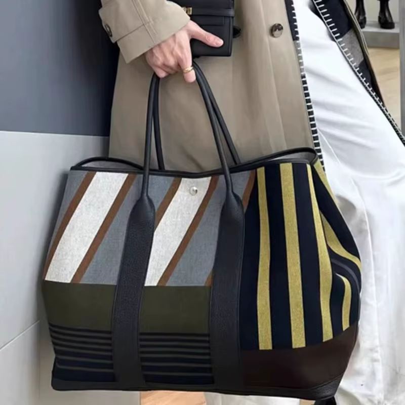 Sac fourre-tout de luxe en toile rayée avec bordure en cuir et poignées roulées, grand sac de course