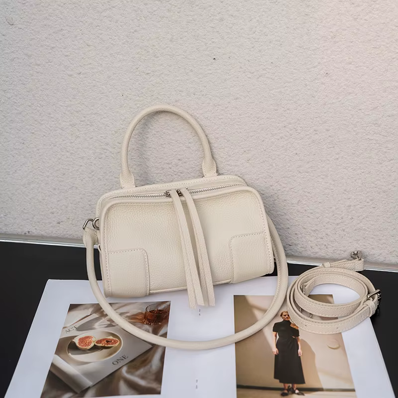 Sac Boston Mini en Cuir de Vachette Véritable pour Femme, Sac à Main Bandoulière avec Fermeture Écla