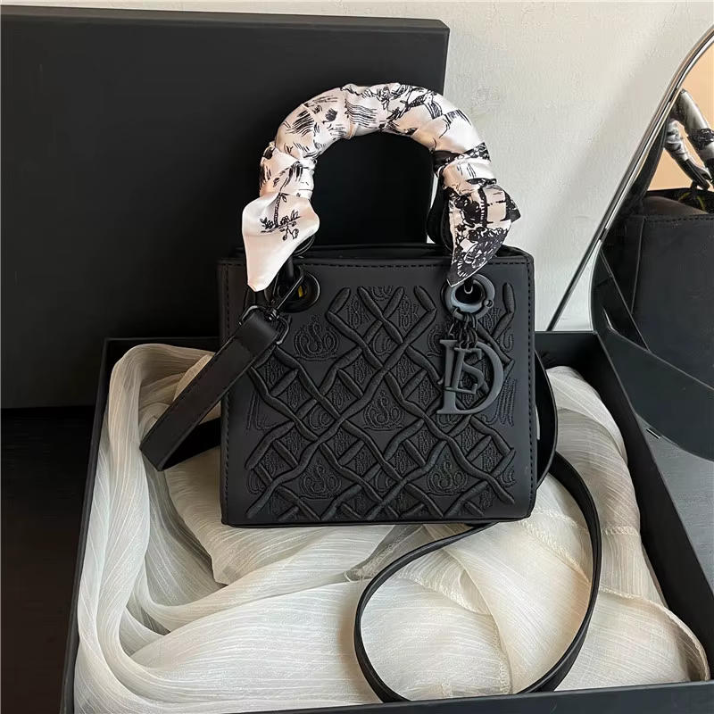 Sac à main de luxe pour femme, sacs fourre-tout et sacs à bandoulière brodés, nouvelle collection
