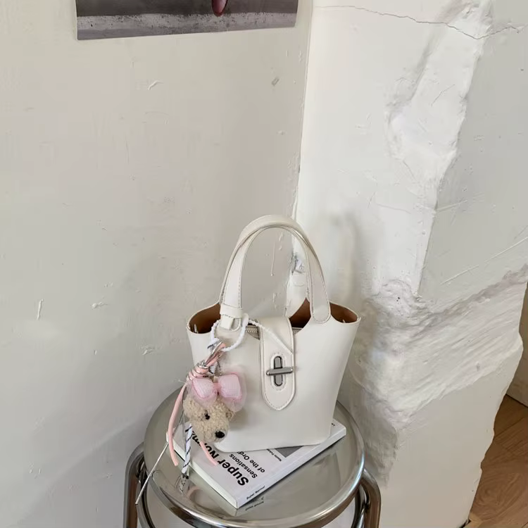 Sac à main vintage élégant pour femme, petit sac à bandoulière portable avec sangle réglable, idéal 