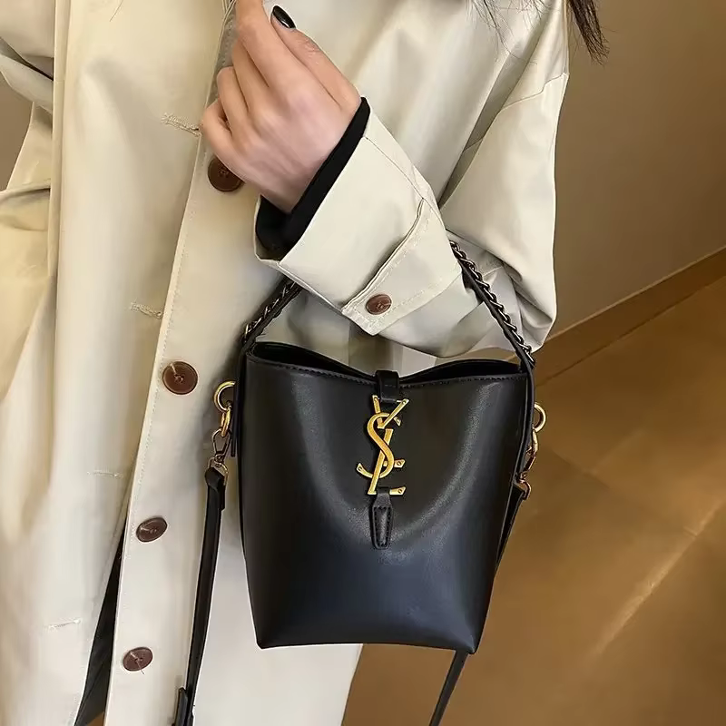 Nouvel Arrivage Sac Seau Tendance Femme Été 2026, Style Niche Luxe Léger, Sac Bandoulière Messager T