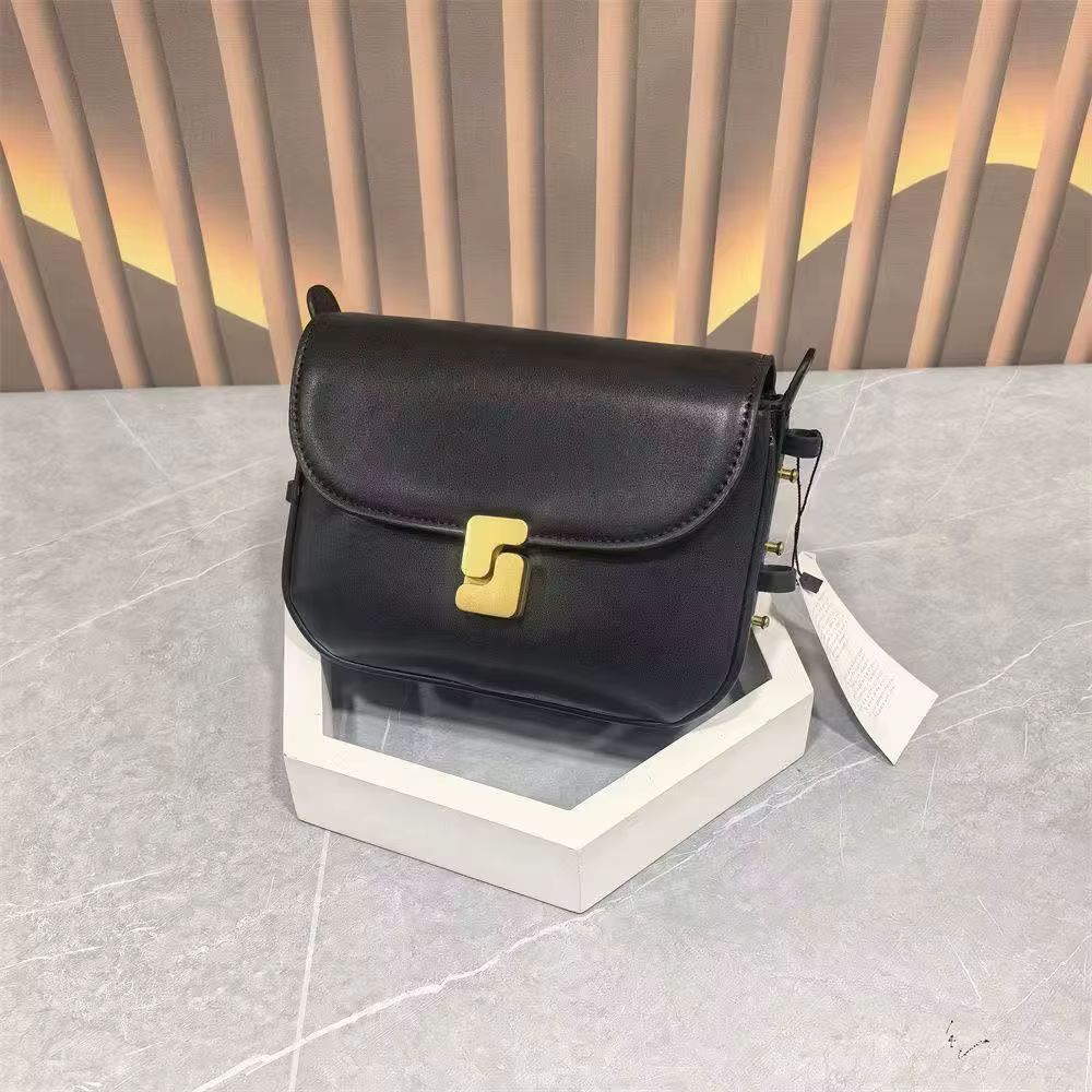 Sac pour femmes de créateur de niche française, petit sac carré en cuir de première qualité avec une