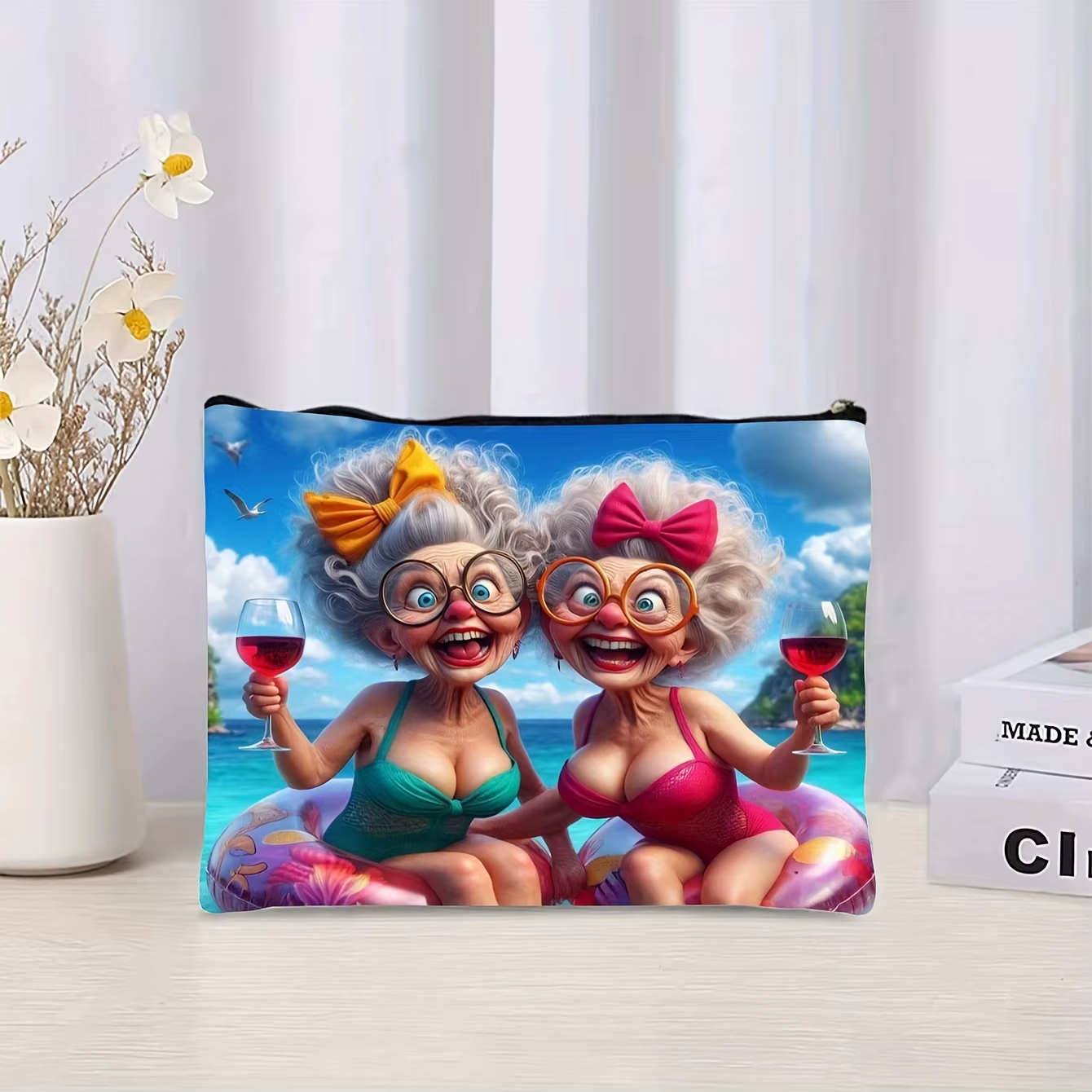 Une trousse de maquillage à motifs de grand-mère intéressante - Une pochette à fermeture éclair mult