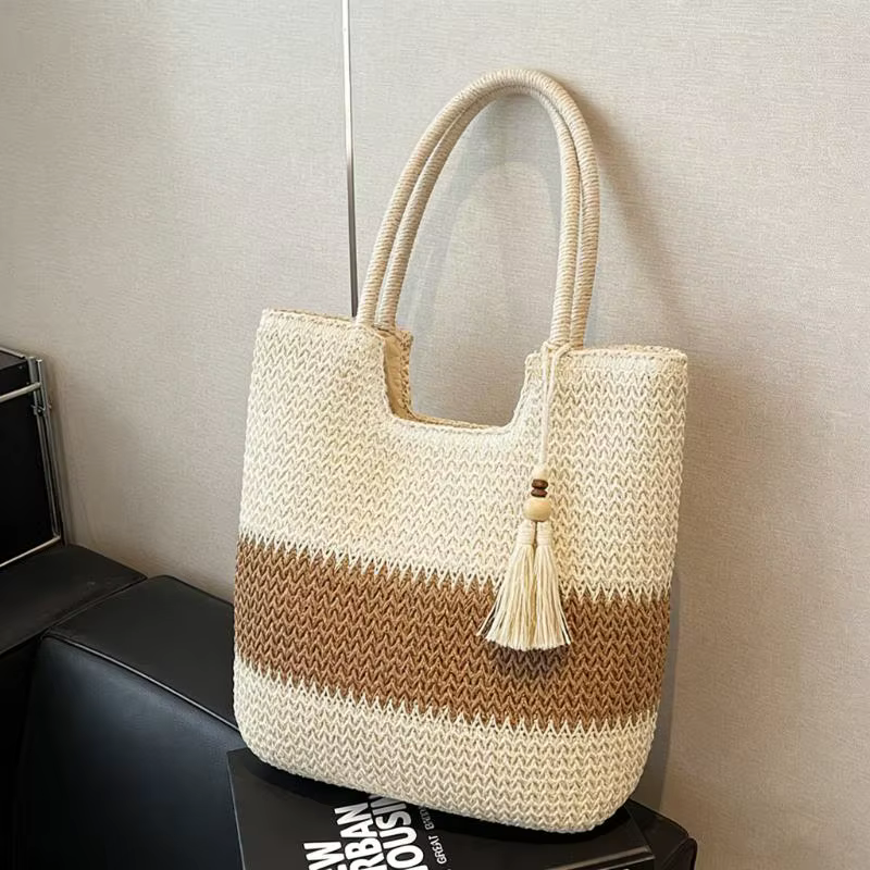 Sac fourre-tout en paille tressée fait main avec pompon décoratif, grande capacité, pour l'été, la p