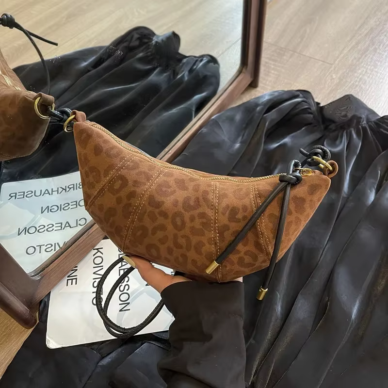 Sac à bandoulière en velours avec fermeture éclair, haute qualité, couleur unie, simple et tendance,