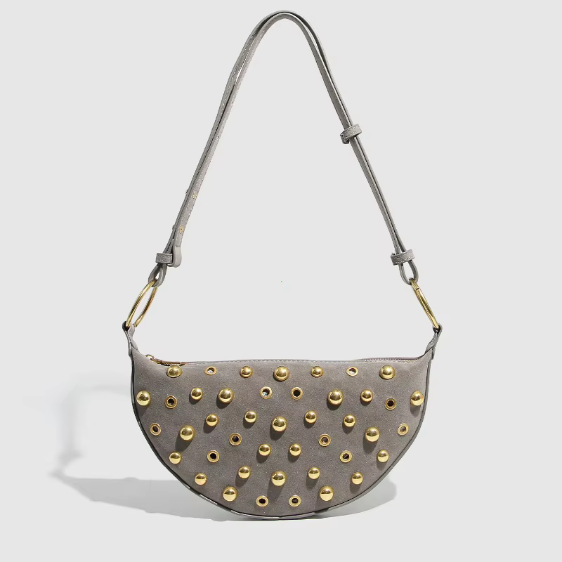 Sac à bandoulière clouté de styliste, sac croissant à rivets pour femmes, sac sous les bras en métal