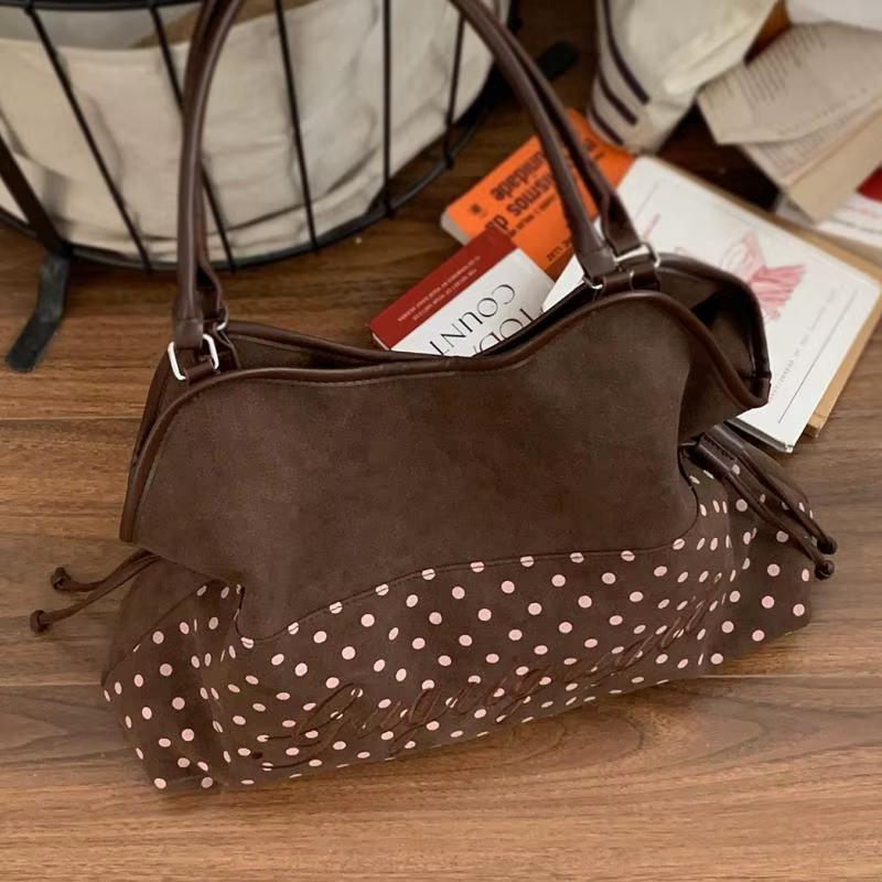 Sac à bandoulière en daim à pois pour femmes, fourre-tout élégant marron ample avec cordon de serrag