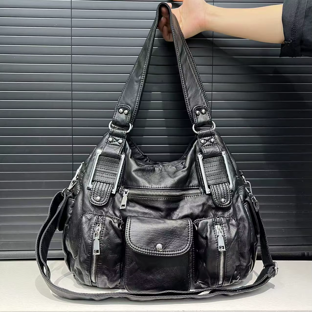 Sac de moto Y2K pour femmes, sac à bandoulière multi-poches à motif de vieille litchi