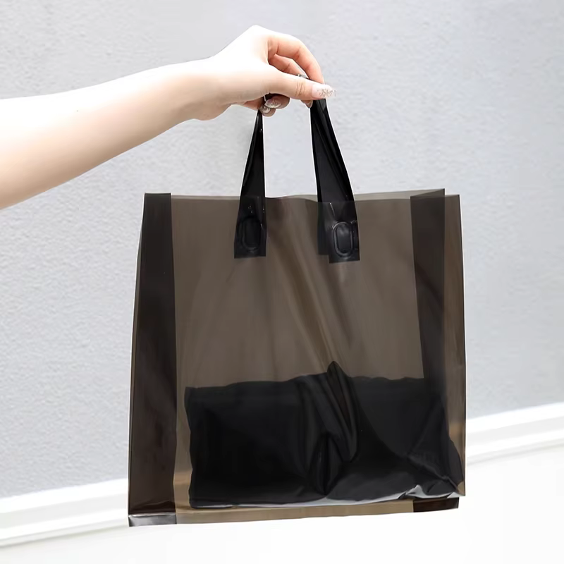 Sac en plastique perpétuel coloré avec poignée, sac cadeau, sac à provisions de magasin, sac d'embal