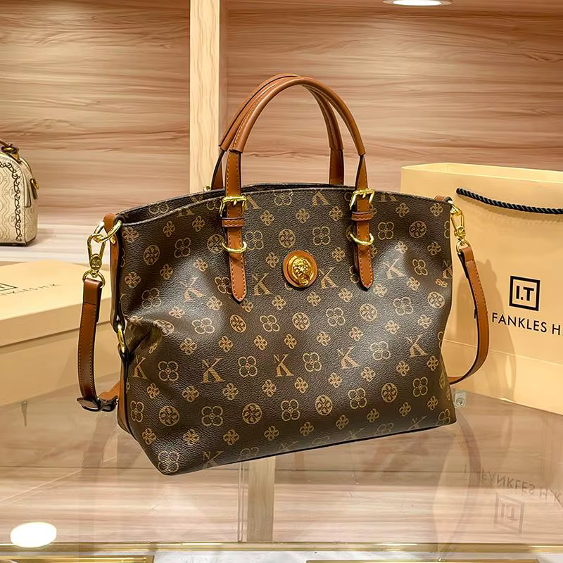 Sac à main de luxe léger pour femmes, nouveau sac à bandoulière rétro à la mode de styliste haut de 