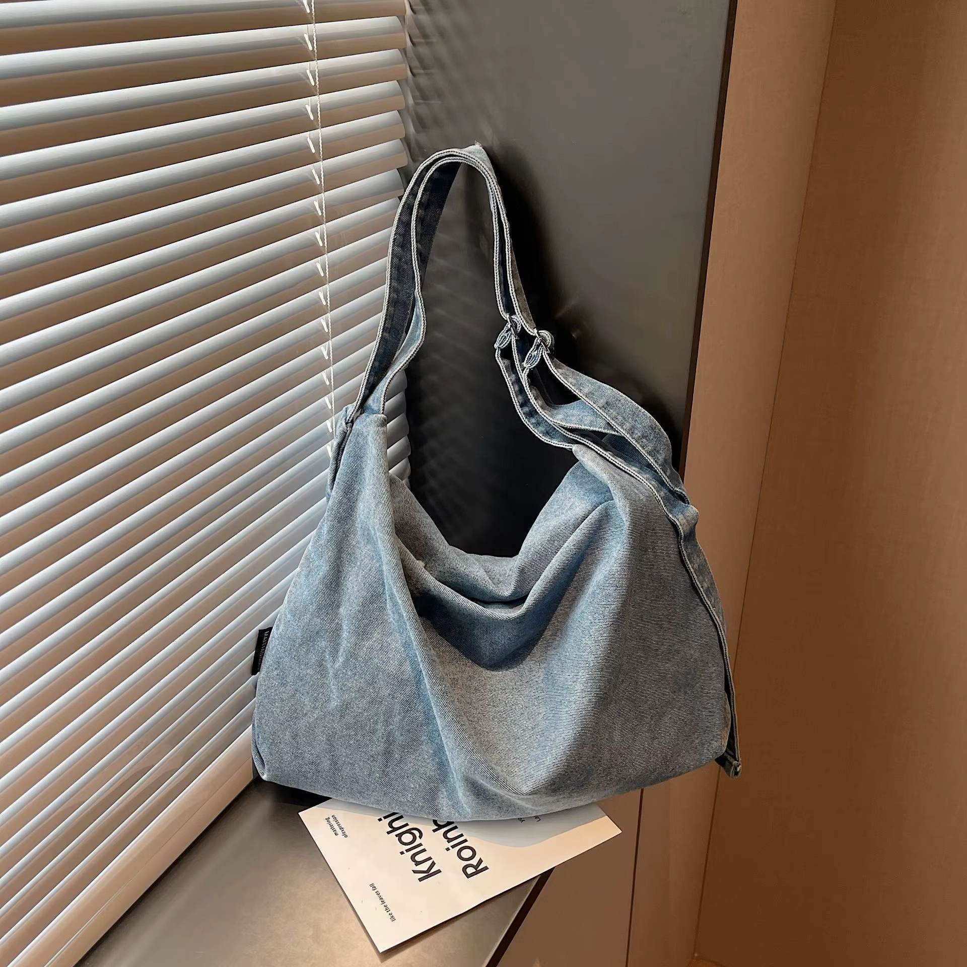 Sac fourre-tout classique rétro en jean délavé pour femme, sac à bandoulière simple et tendance, sty