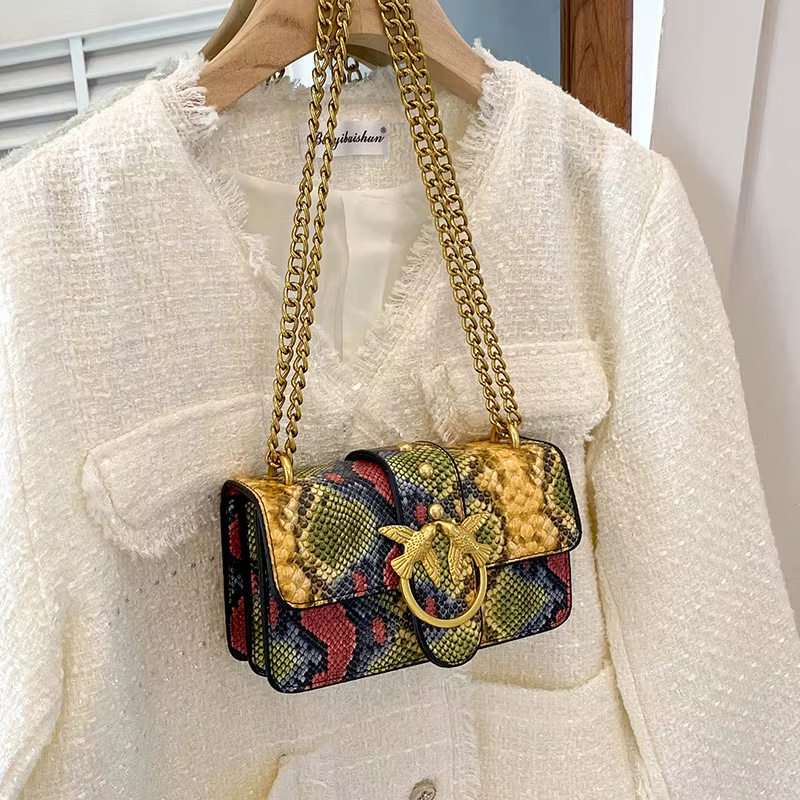 Sac carré mini 2026 à motif python et hirondelle, style vintage bohème chic, sac à bandoulière polyv
