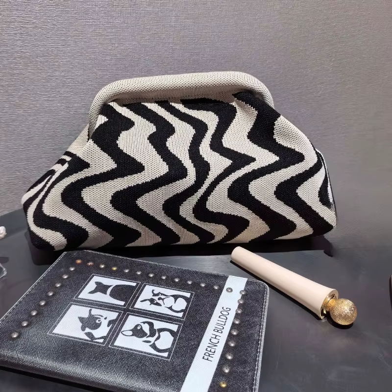 2025 NOUVEAU dames plage sac à bandoulière Vintage lettre Crochet tricoté fourre-tout Crochet cordon