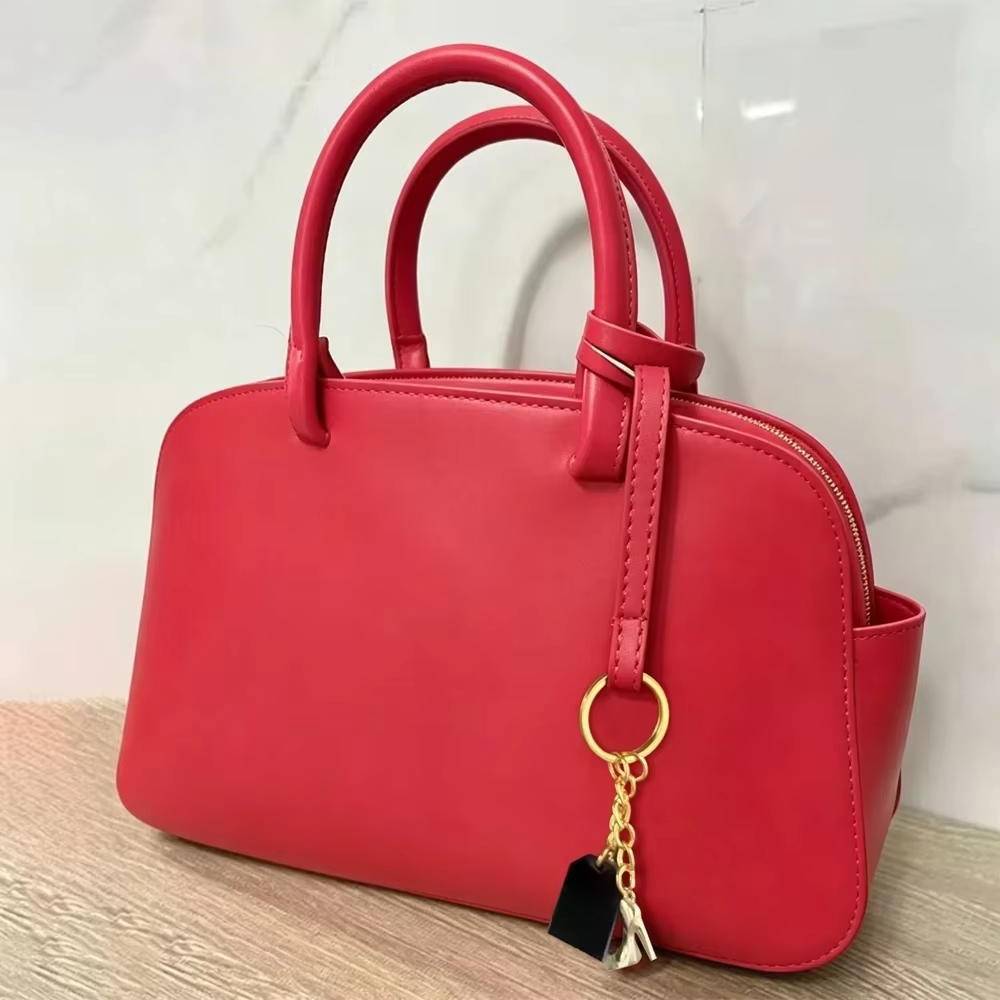 Sac fourre-tout rouge avec surface en cuir Queen, sac seau popcorn vintage, sac Boston avec décorati