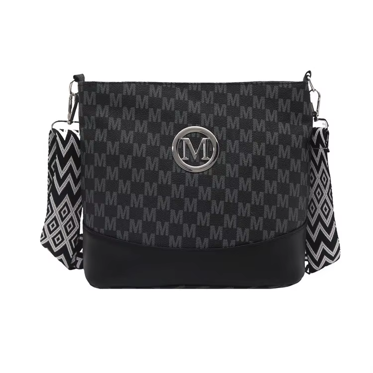 Sac à bandoulière élégant pour femme avec badge « M », design multi-poches, bandoulière réglable, ca