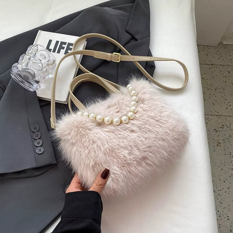 Sacs à bandoulière en fausse fourrure pour femmes, sac à bandoulière décoratif avec chaîne de perles