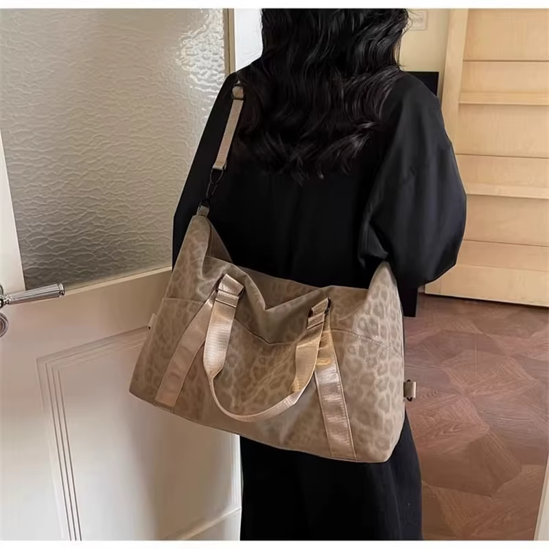 Sac à bandoulière grande capacité à imprimé léopard pour femme, multifonctionnel pour les voyages de