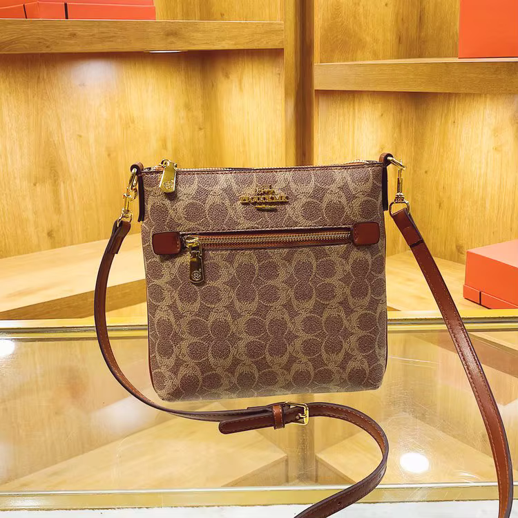 Sac à bandoulière rétro sophistiqué, style vintage chic pour les escapillons du shopping quotidien