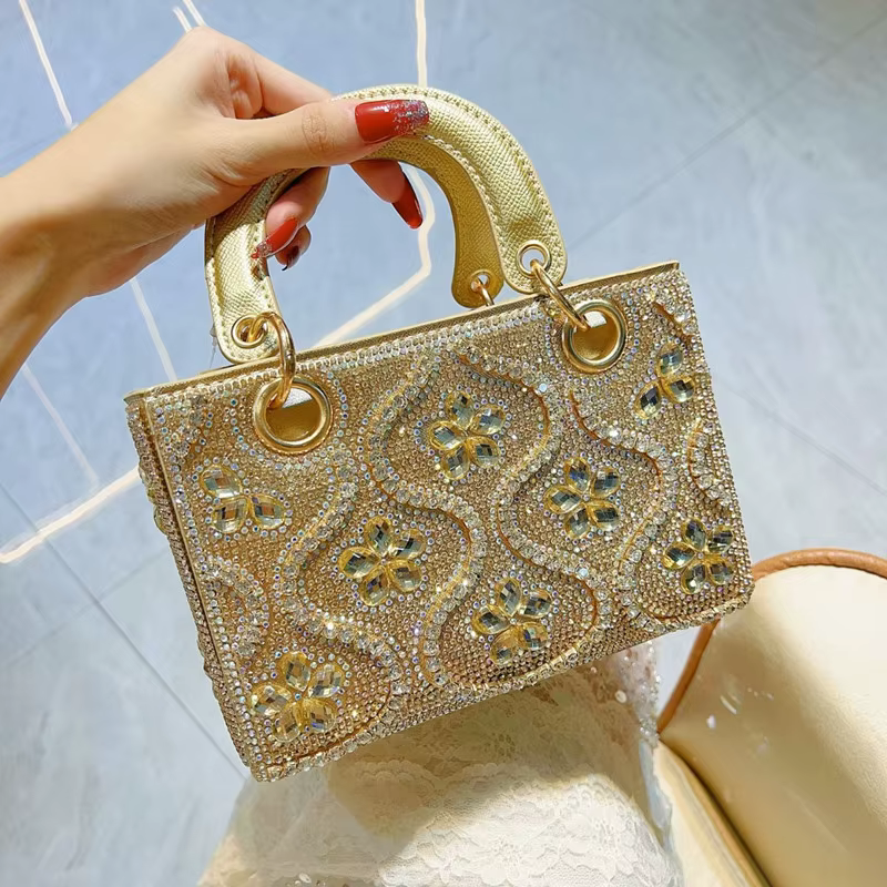 Pochette de soirée Vintage en cristal pour femmes, sac à bandoulière de luxe avec strass, fourre-tou