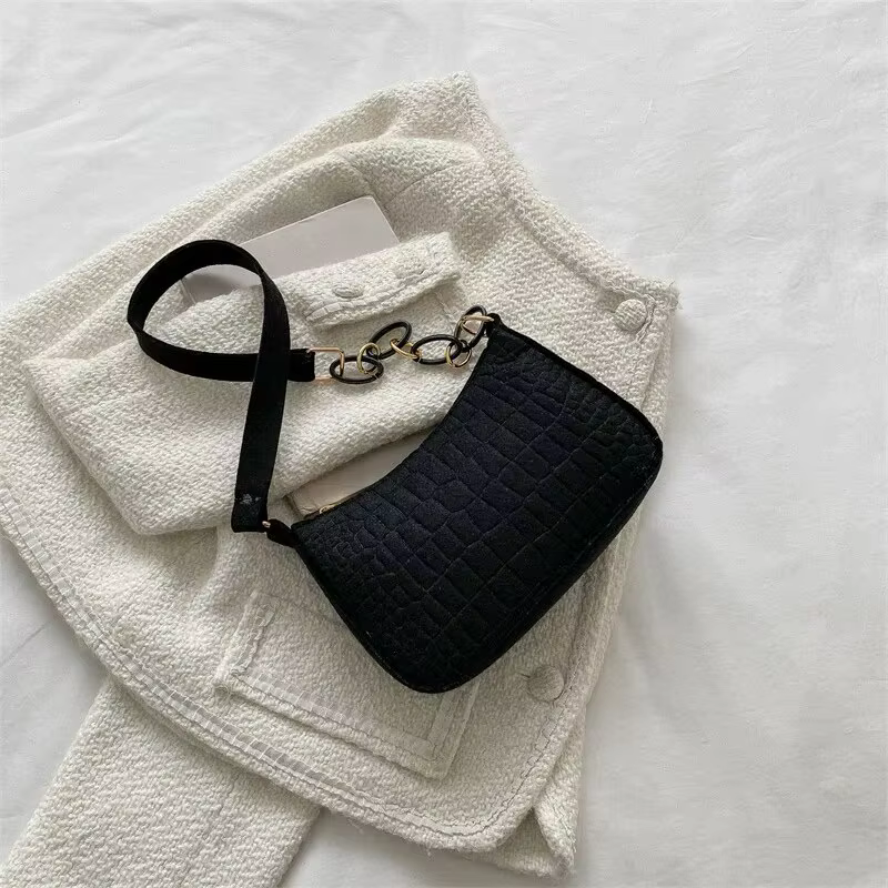Petit sac carré Yankee sous les bras décontracté, tempérament doux rétro populaire, initié à l'autom