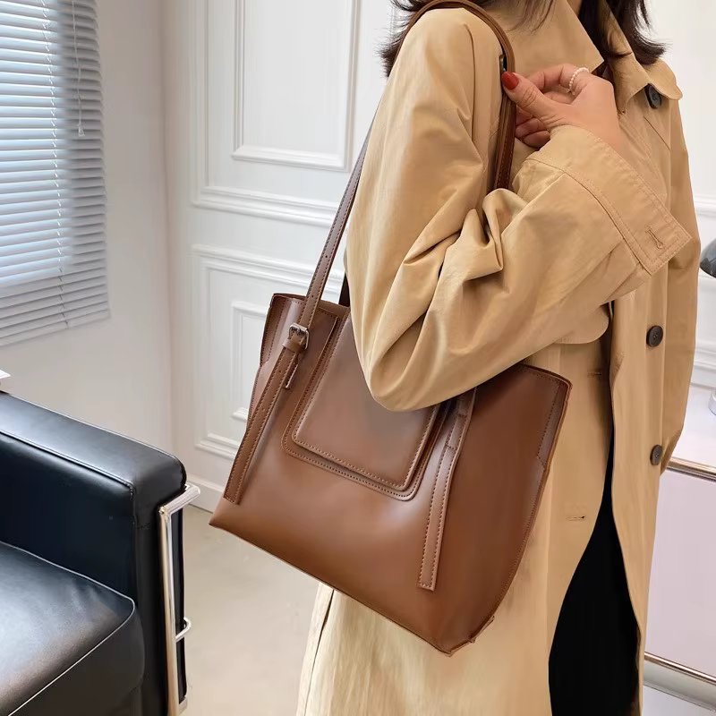 Sac à bandoulière en cuir avec chaîne pour femmes, sacoche de luxe de styliste, de qualité supérieur