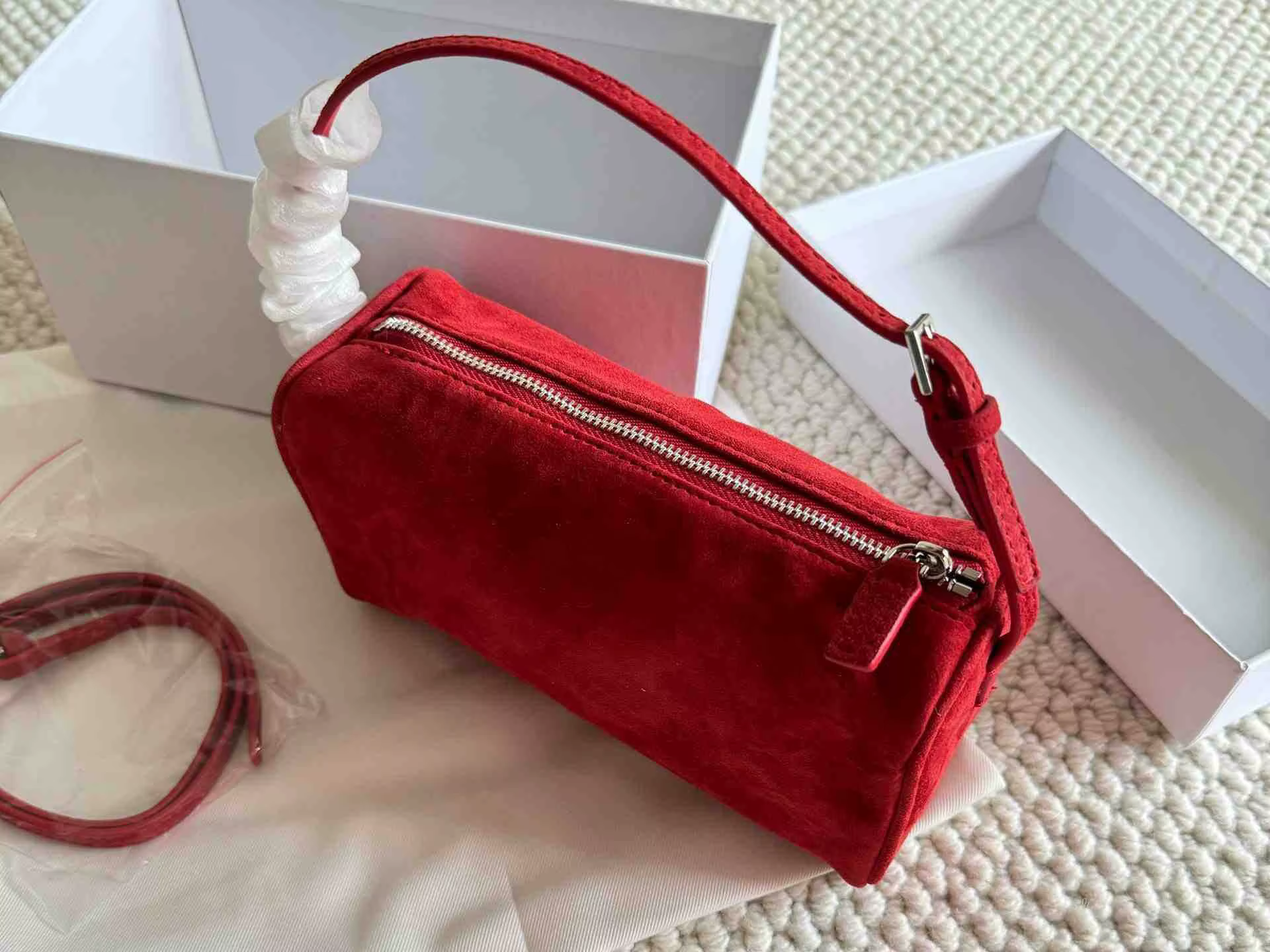 Sac à main vintage en daim des années 90, sac à bandoulière en cuir véritable, sac à main pour femme