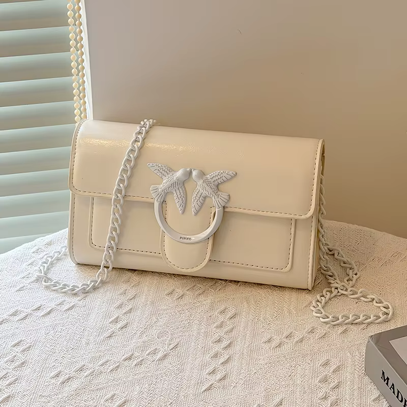 Sac carré mini rétro 2026 avec chaîne premium, convertible en bandoulière ou sac à main, style chic 