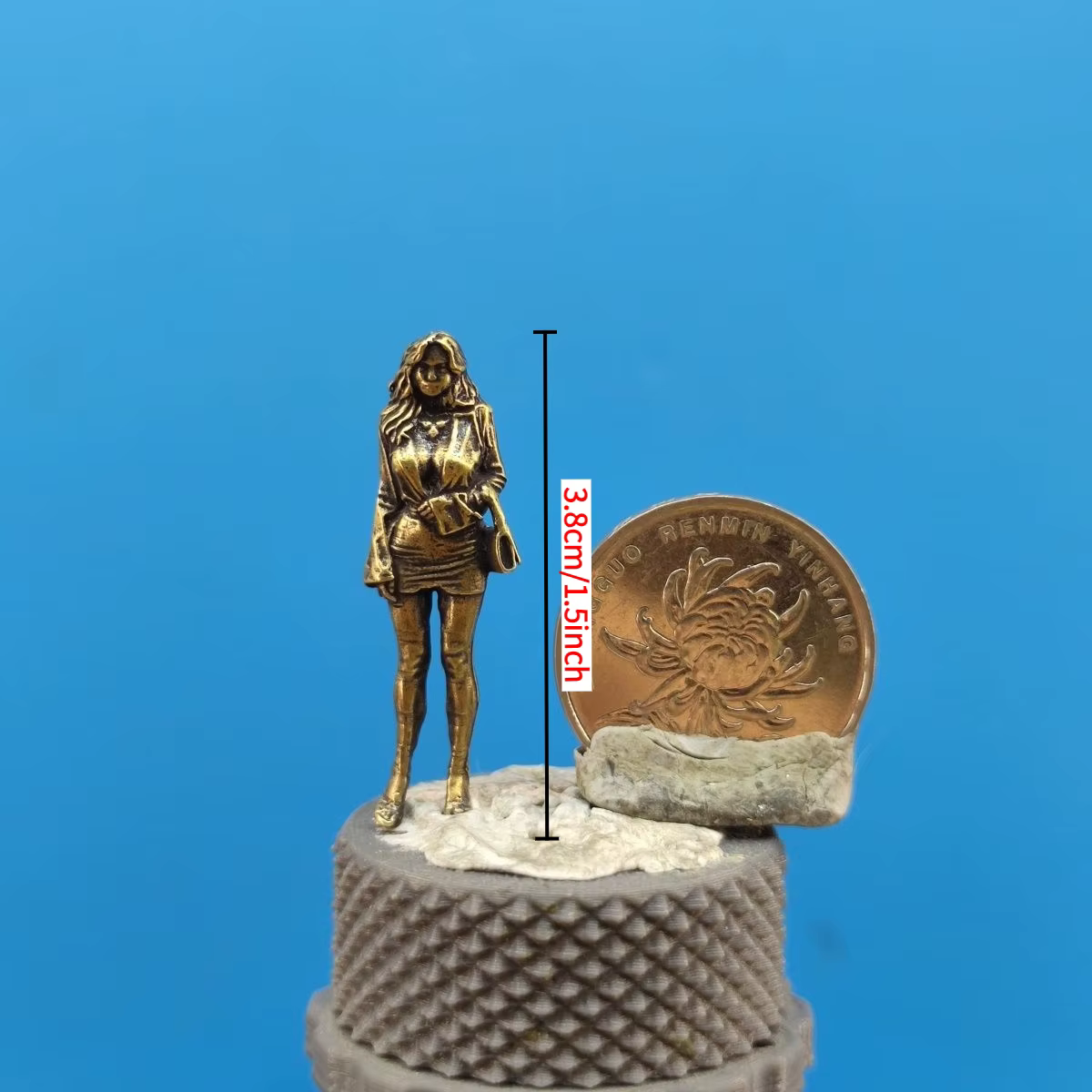 Mini femme de carrière en laiton, ornement de petit personnage pour la décoration de la maison, acce