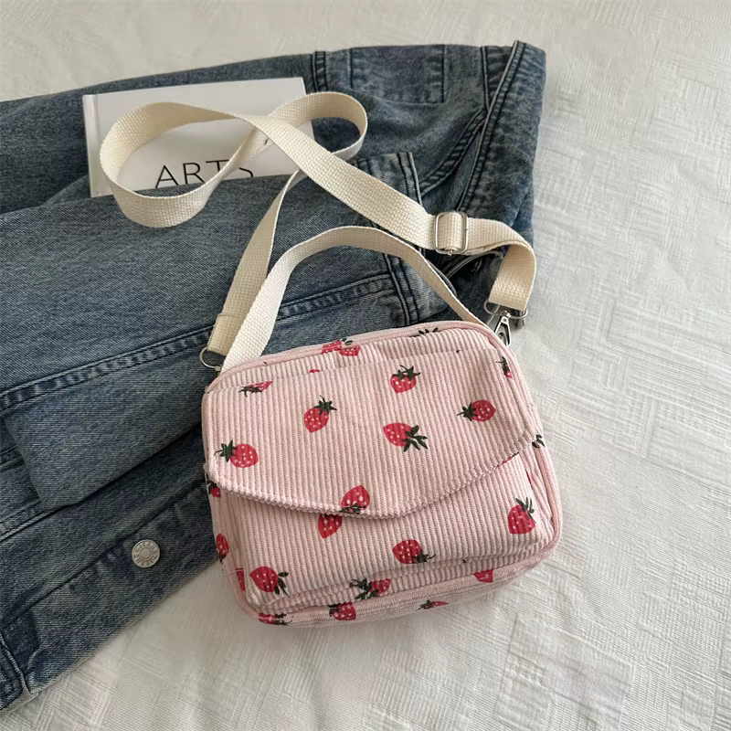 Sac à bandoulière Fraise pour Femme – Tendance et Polyvalent, Sac à l'épaule Doux et Adorable pour F