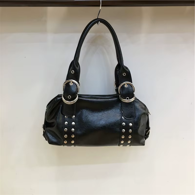2025 marque Design Vintage Rivet Larfe capacité en cuir oreiller sacs à main mode élégant voyage ais