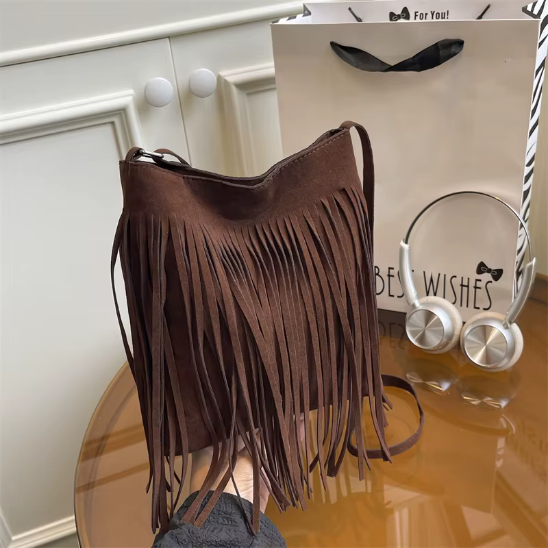 Nouveau sac bandoulière style bohème à franges, sac à bandoulière vintage en daim, sac à bandoulière