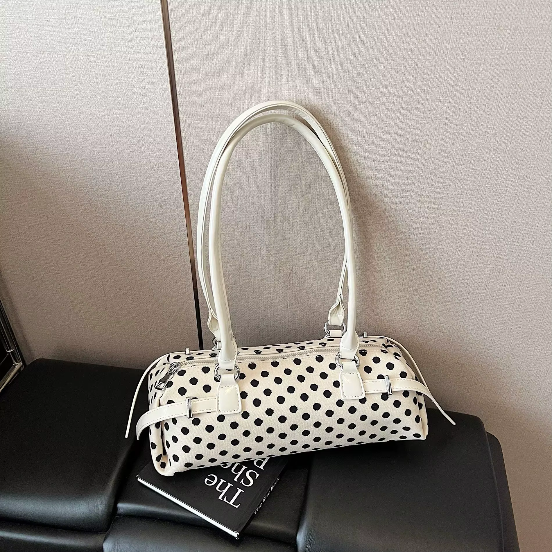 Français rétro Texture fourre-tout dames sac 2025 été cent Portable unique épaule bandoulière Weenie