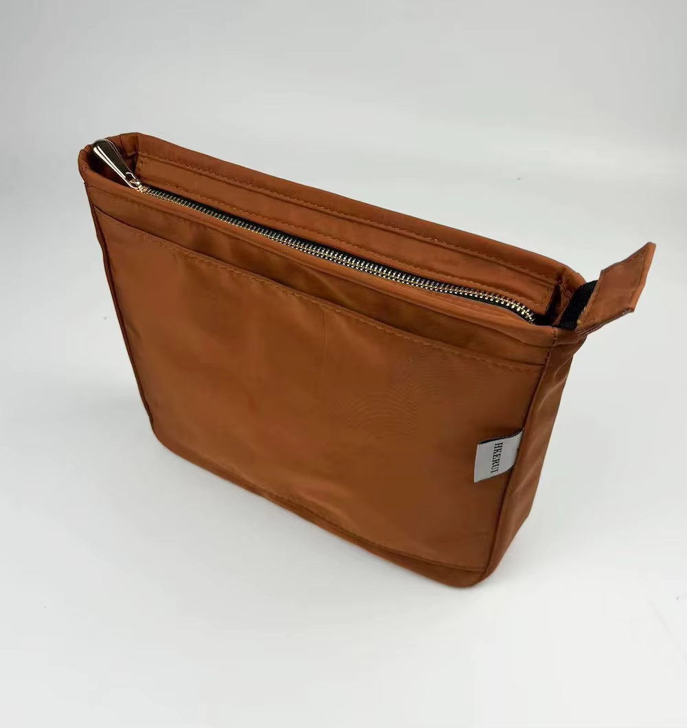 Sac à main de maquillage fait à la main avec insert en nylon