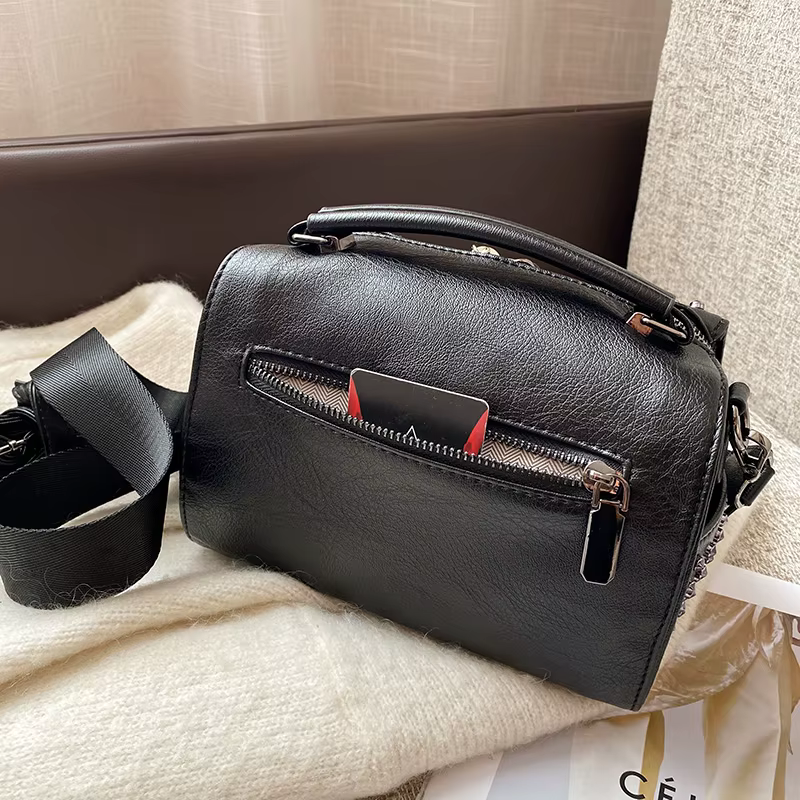 Sac à main de luxe pour femme avec rivets