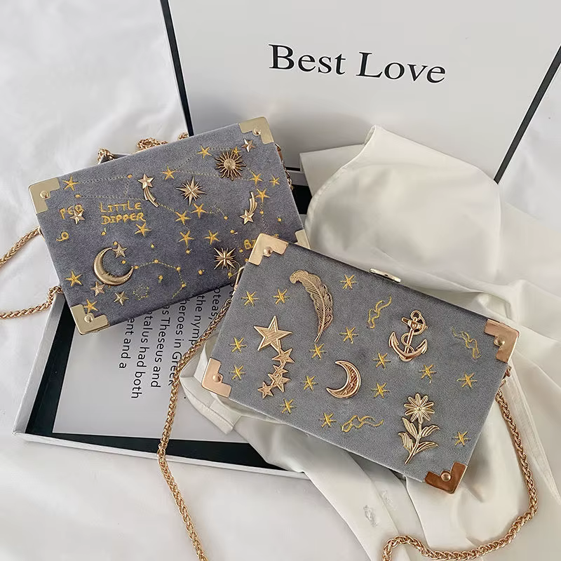 Petit sac carré en velours pour femmes