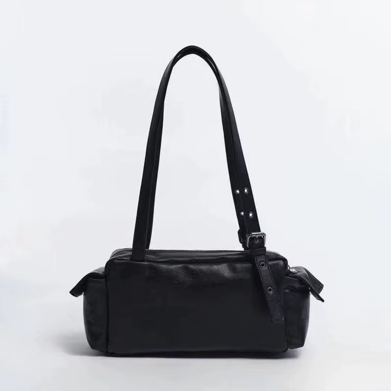 Style coréen noir sous les bras Biker sac à bandoulière femmes Design de luxe sac à main dames en plein air Durable