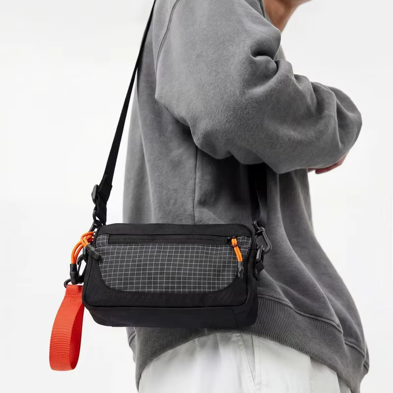 Petit sac à bandoulière compact
