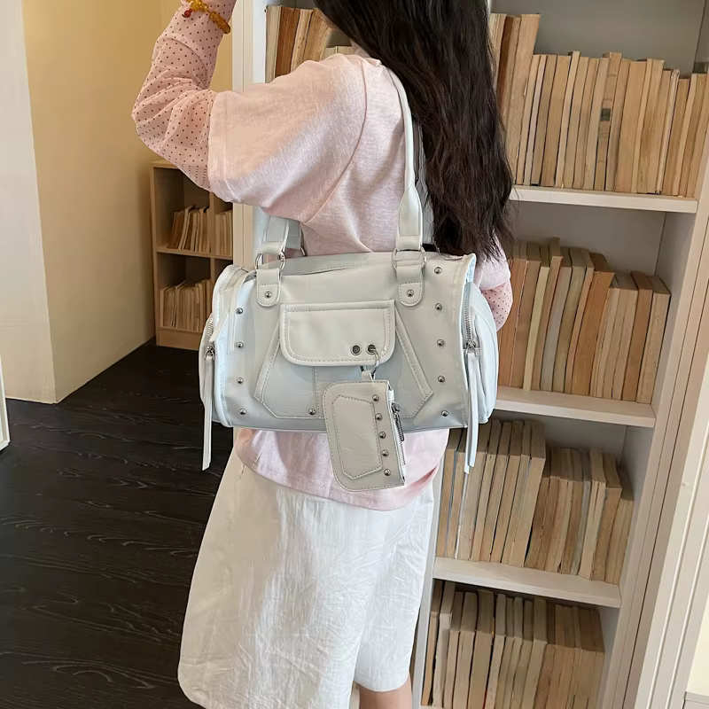Nouveau sac fourre-tout tendance grande capacité à rivets
