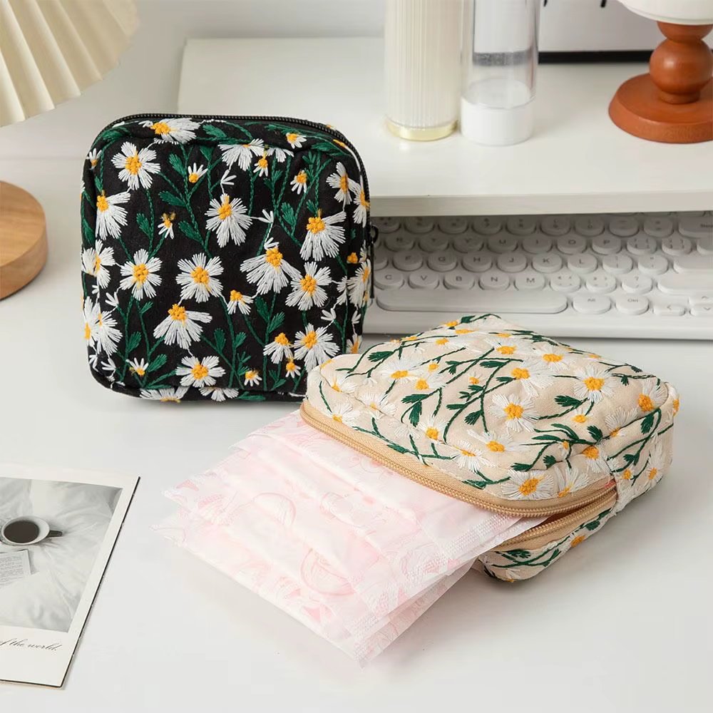 Pochette brodée marguerite mignonne pour femme