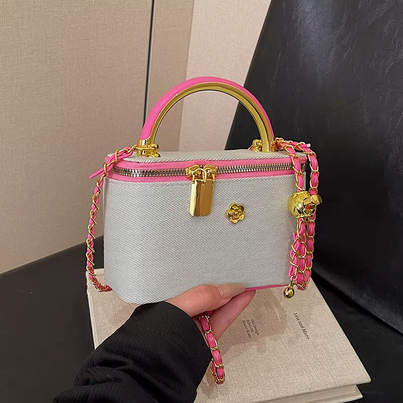 2025 luxe mode Denim femmes petit sac carré concepteur dames chaîne sacs à bandoulière loisirs Style britannique