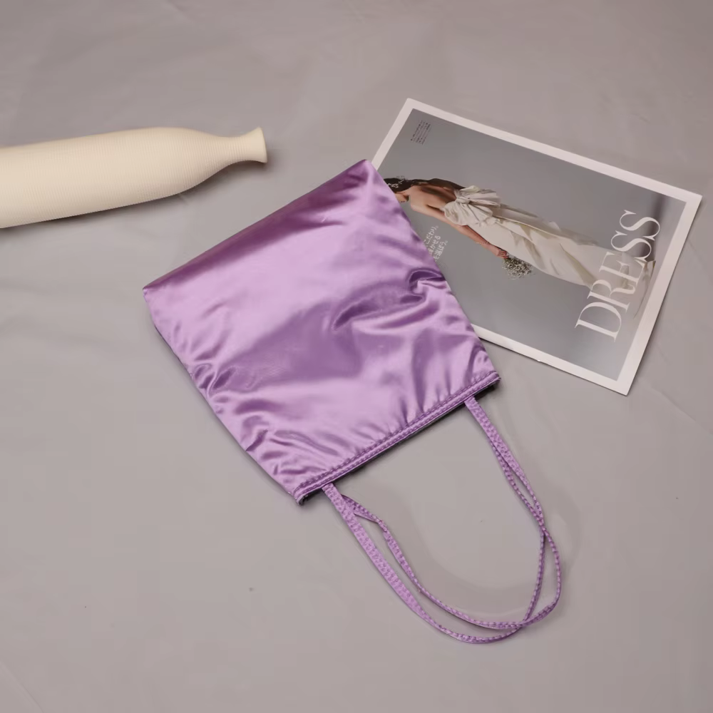 Sacs à main pour femmes Designer porte-monnaie de luxe 2023 nouveau en SATIN petit sac à provisions de haute qualité