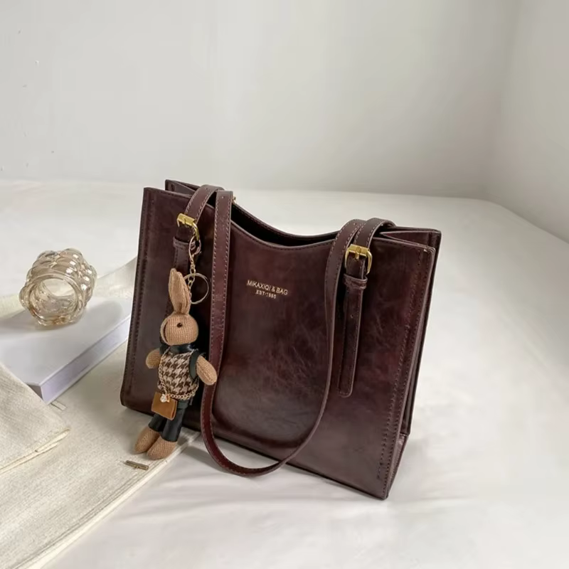 Sac à bandoulière vintage pour femme avec pendentif
