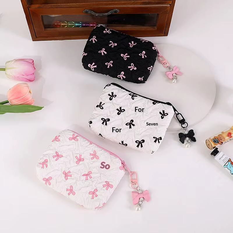 Trousse de maquillage en tissu avec nœud mignon