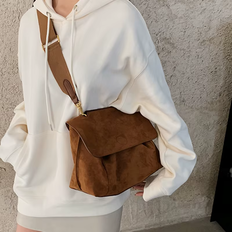 Sac à bandoulière en cuir suédé pour femmes